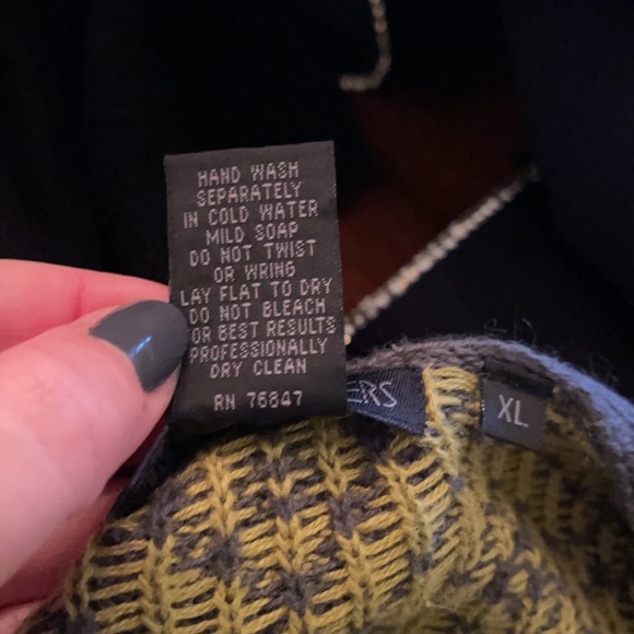 Nomadic Traders Patterned Sweater Coat - Picture 13 of 13